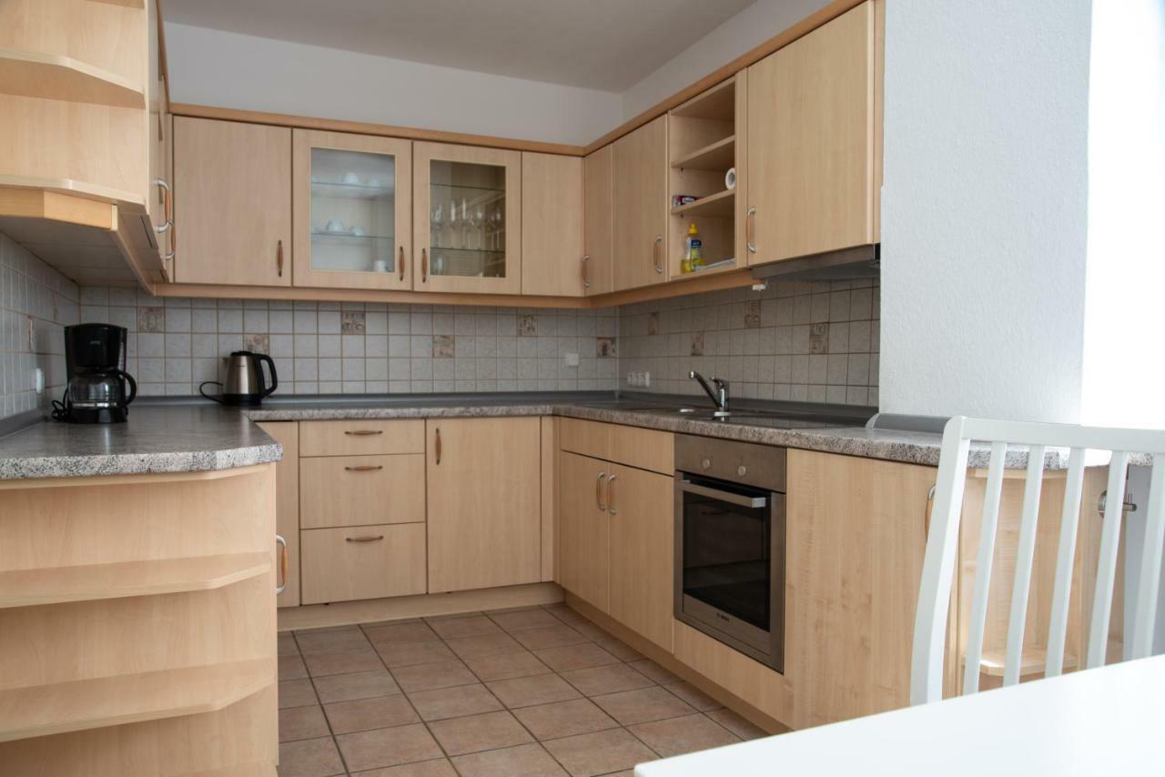 Alte Bahnhofstrasse 12 Apartment Карлщат Екстериор снимка